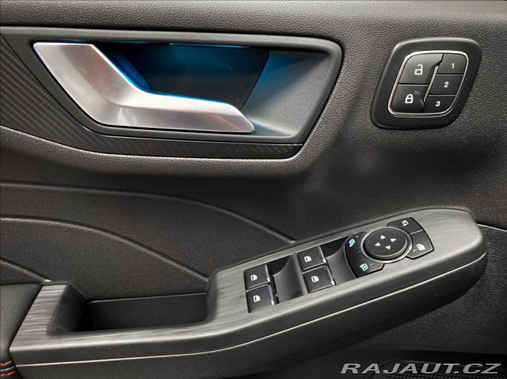 Ford Kuga 1.5 EcoBoost ST-Line X 2024