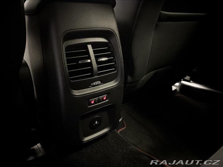 Ford Kuga 1.5 EcoBoost ST-Line X 2024
