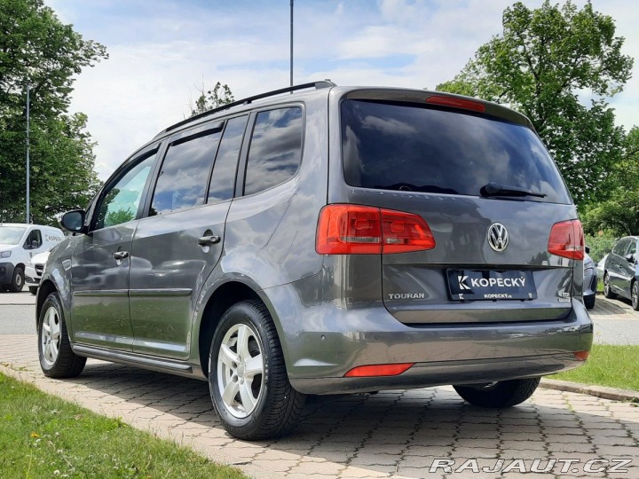 Volkswagen Touran 1,6 TDI 105K 7.Míst 2012