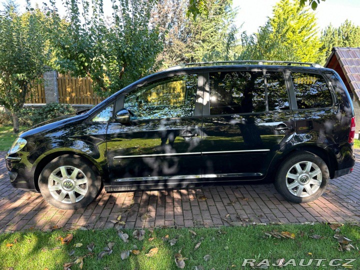 Volkswagen Touran 2.0Tdi 103kw Highline 2010
