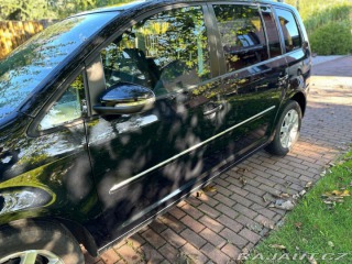 Volkswagen Touran 2.0Tdi 103kw Highline 2010