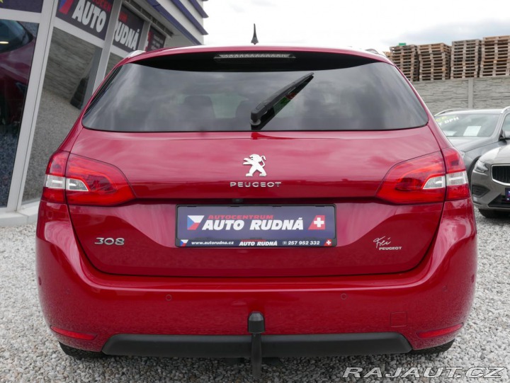 Peugeot 308 1,2 SW 96kW Automat Nepoj 2015