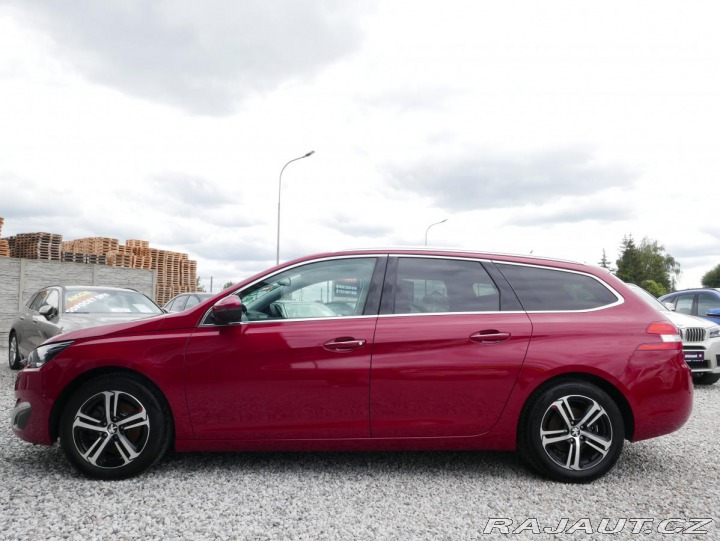 Peugeot 308 1,2 SW 96kW Automat Nepoj 2015