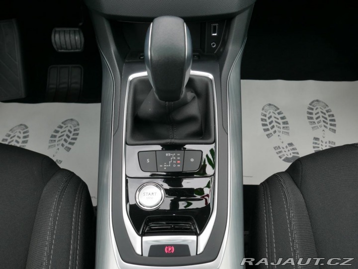 Peugeot 308 1,2 SW 96kW Automat Nepoj 2015