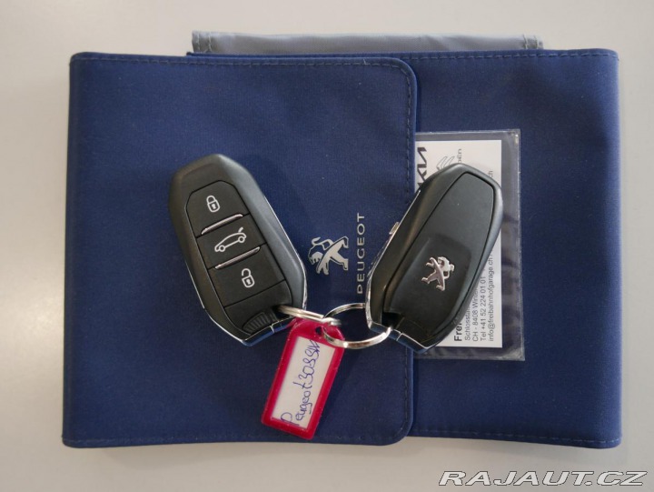 Peugeot 308 1,2 SW 96kW Automat Nepoj 2015
