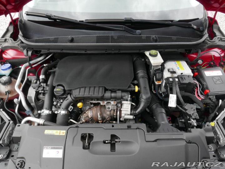 Peugeot 308 1,2 SW 96kW Automat Nepoj 2015