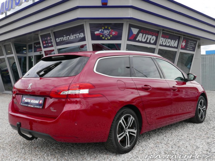 Peugeot 308 1,2 SW 96kW Automat Nepoj 2015