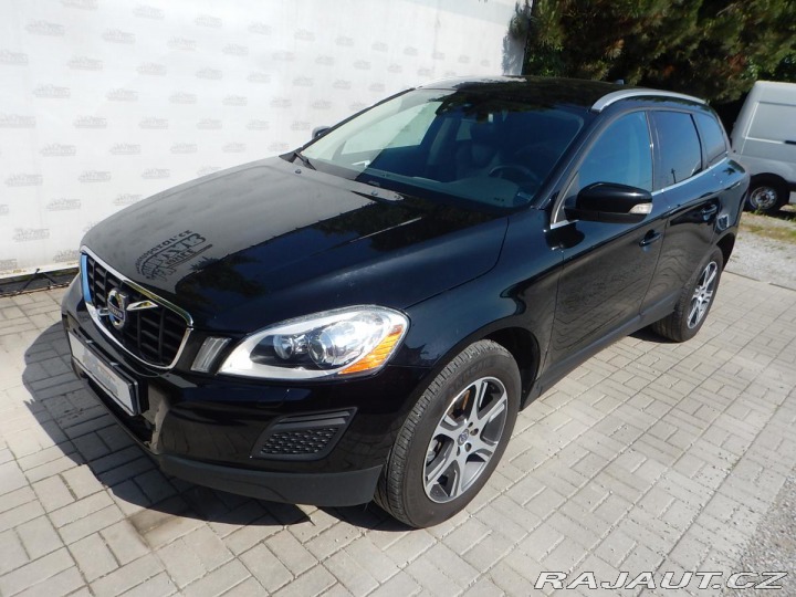 Volvo XC60 2.4 D5 AWD, DIGIKLIMA, TA 2011