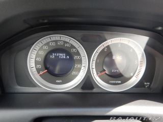 Volvo XC60 2.4 D5 AWD, DIGIKLIMA, TA 2011