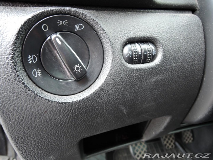 Volkswagen Passat 1,9 TDi Highline ČR 96kW 2002