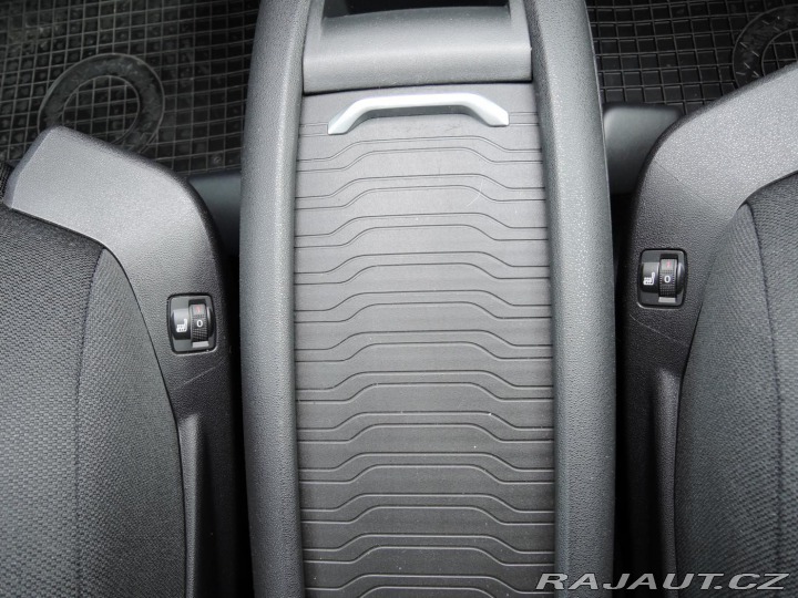 Citroën Grand C4 Picasso 1.6 HDi Aut. 7.míst Servi 2015