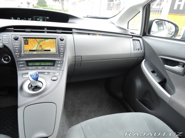 Toyota Prius III 1,8 VVT-i Executive S 2010