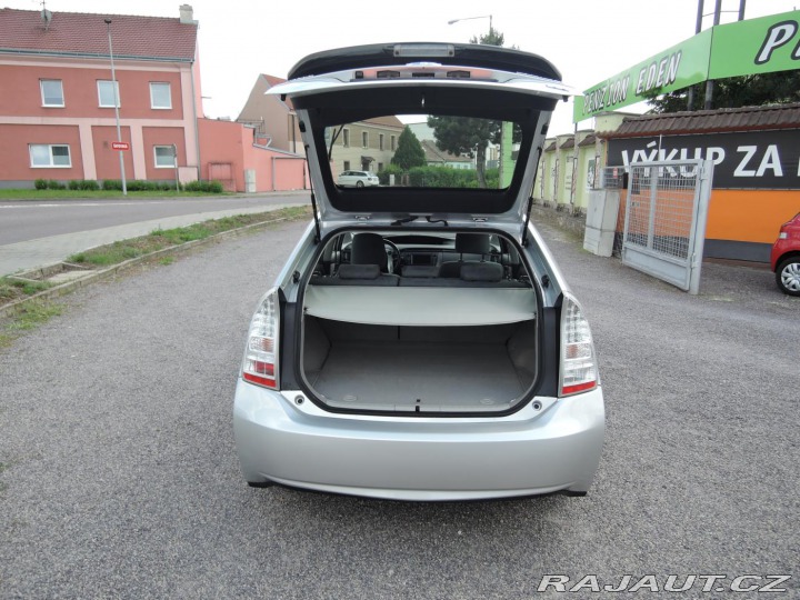 Toyota Prius III 1,8 VVT-i Executive S 2010
