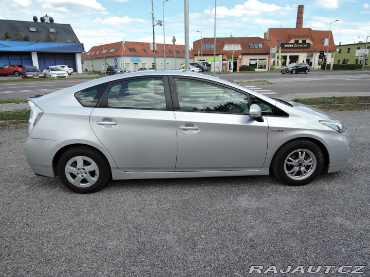 Toyota Prius III 1,8 VVT-i Executive S 2010