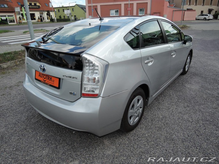 Toyota Prius III 1,8 VVT-i Executive S 2010