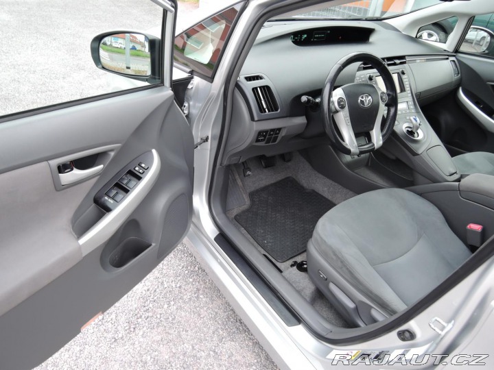 Toyota Prius III 1,8 VVT-i Executive S 2010