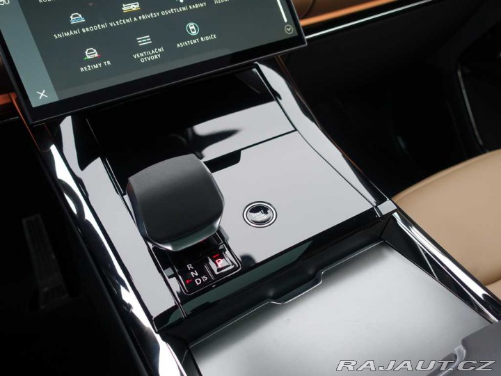 Land Rover Range Rover Sport Dynamic SE D250 2025
