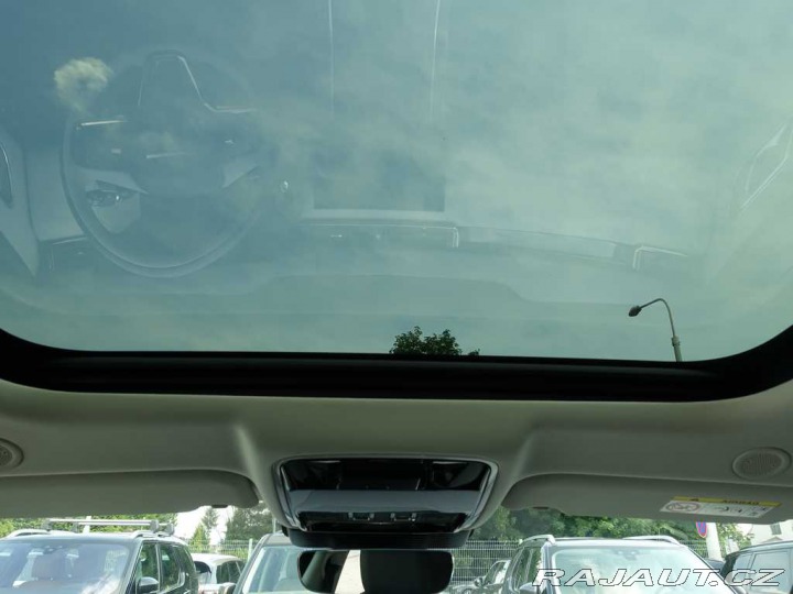 Land Rover Range Rover Velar 3,0 D300 *BLACK FRIDAY* 2025