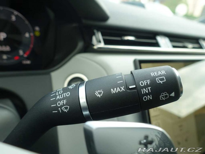 Land Rover Range Rover Velar 3,0 D300 *BLACK FRIDAY* 2025