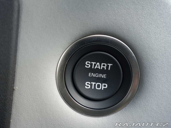 Land Rover Range Rover Velar 3,0 D300 *BLACK FRIDAY* 2025