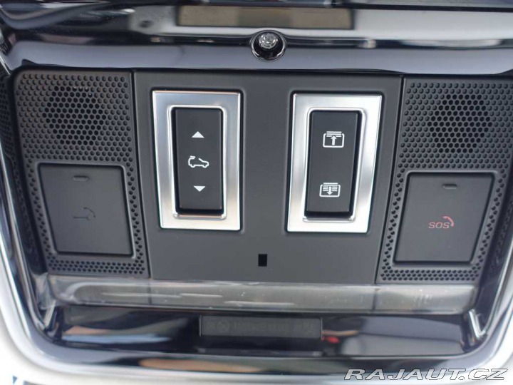 Land Rover Range Rover Velar 3,0 D300 *BLACK FRIDAY* 2025