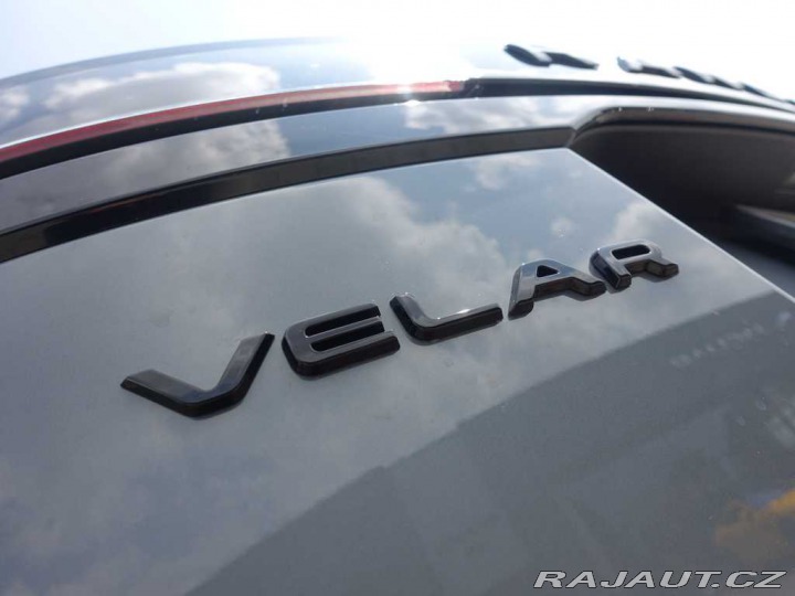 Land Rover Range Rover Velar 3,0 D300 *BLACK FRIDAY* 2025