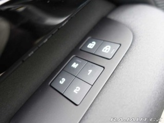 Land Rover Discovery 5 3,0 S D250 4x4 automat 2025