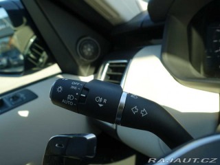Land Rover Discovery 5 3,0 S D250 4x4 automat 2025