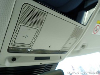 Land Rover Discovery 5 3,0 S D250 4x4 automat 2025
