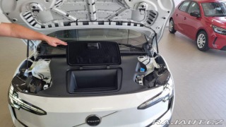 Volvo EX30 Single Motor Ultra 272 HP 2024