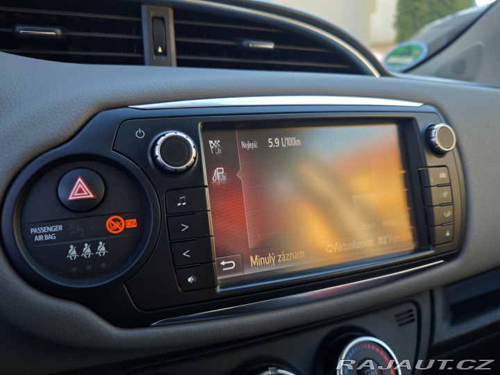 Toyota Yaris 1.0 VVTi Active Kamera Vý 2014