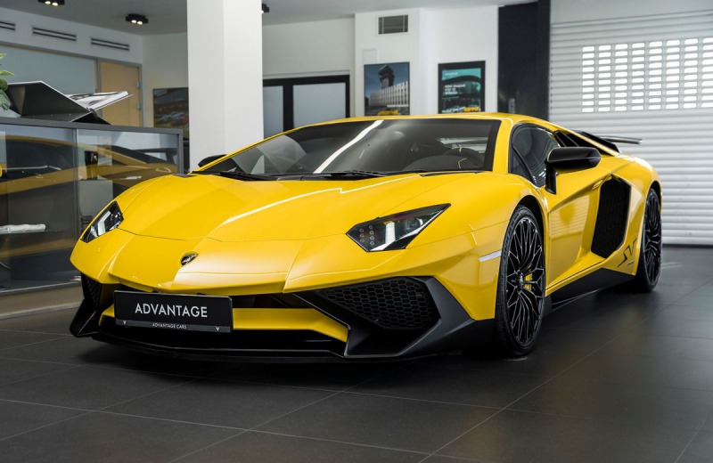 Lamborghini Aventador 