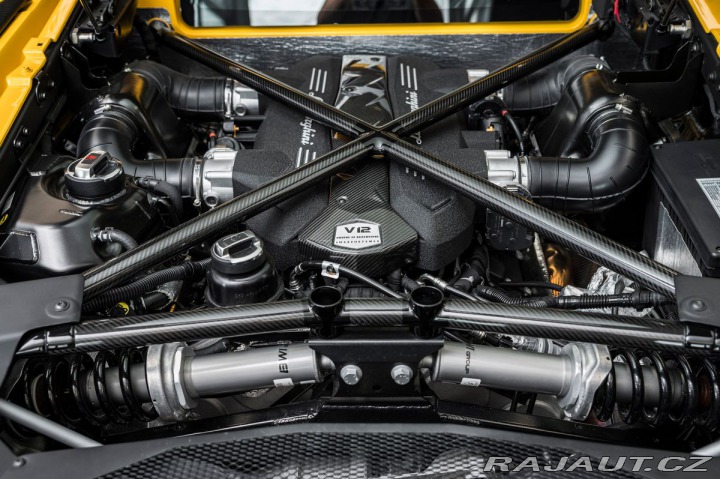 Lamborghini Aventador  1800