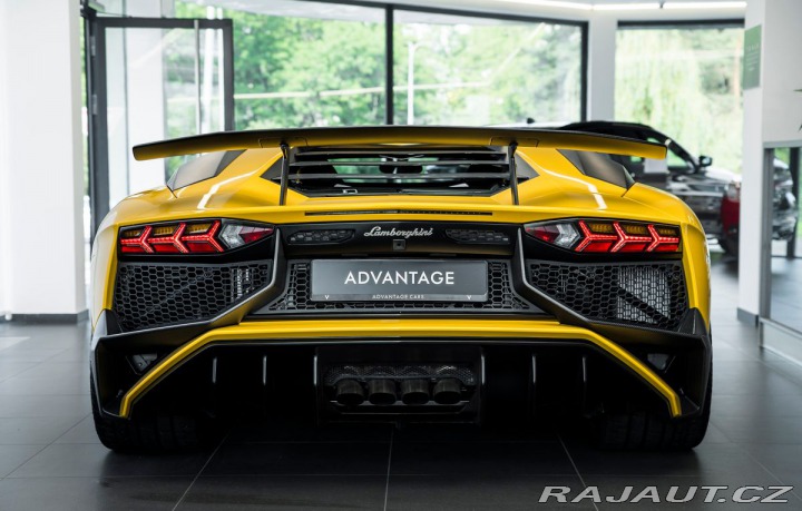 Lamborghini Aventador 2017