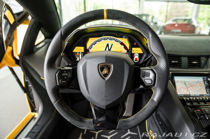 Lamborghini Aventador 2017
