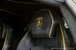 Lamborghini Aventador  2017