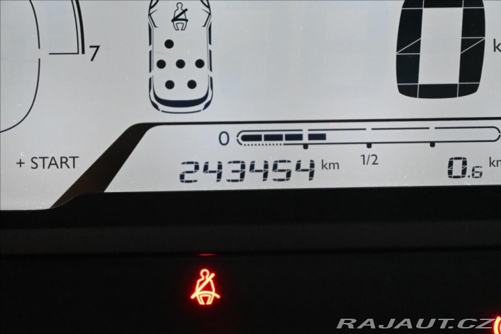 Citroën Grand C4 Picasso 2,0 BlueHDi 110kW 7míst A 2015