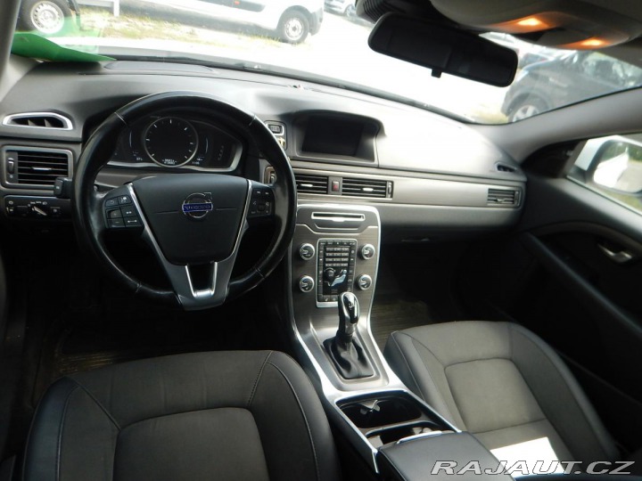 Volvo XC70  2015