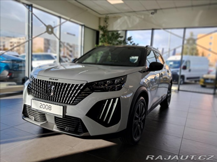 Peugeot 2008 e-2008 GT 100kW/136k 2024