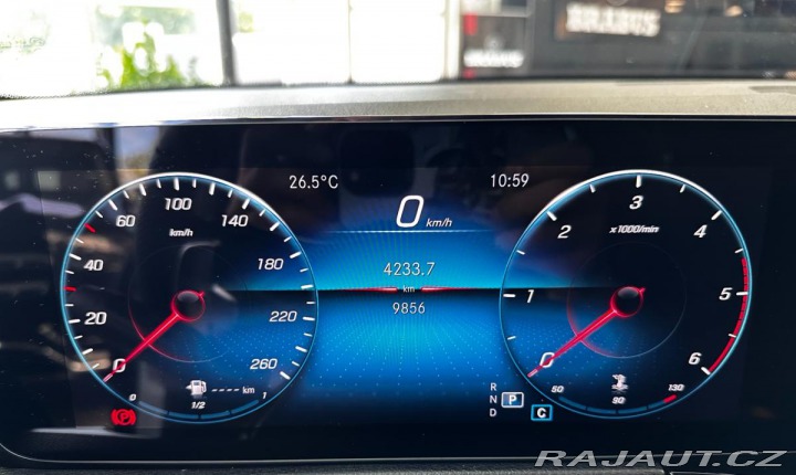 Mercedes-Benz GLB 220 D 4MATIC 2023
