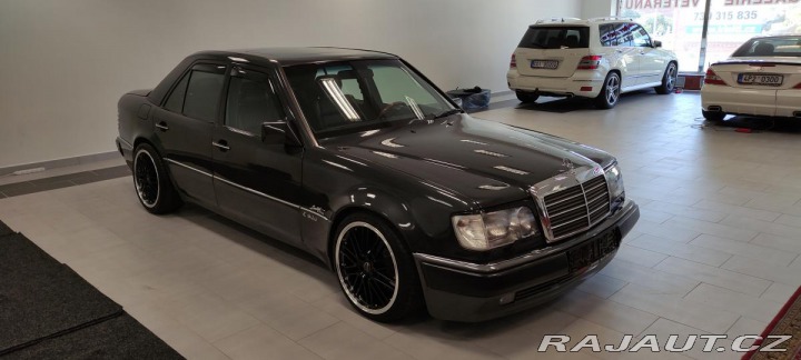 Mercedes-Benz 124 E 500 AMG 1993