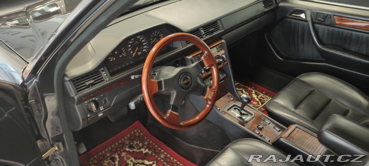 Mercedes-Benz 124 E 500 AMG 1993