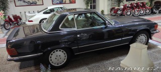 Mercedes-Benz SL R107 560 1986