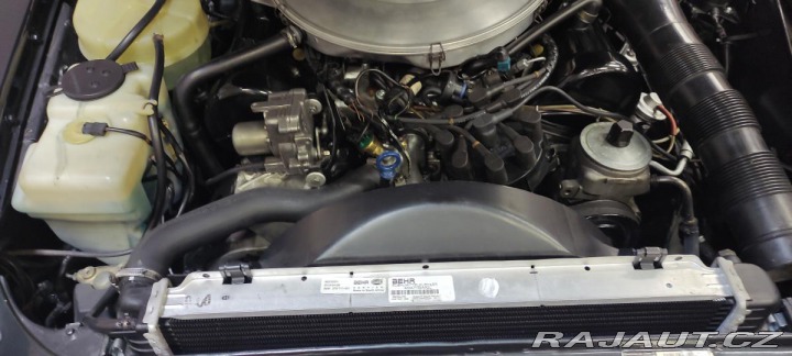 Mercedes-Benz SL R107 560 1986