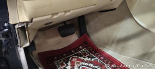 Mercedes-Benz SL R107 560 1986