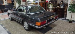 Mercedes-Benz SL R107 560 1986