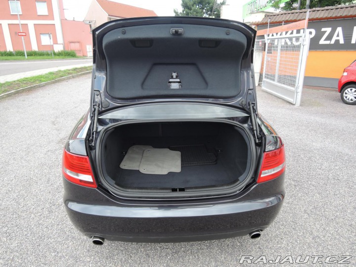 Audi A6 2.4i V6 Qattro Kůže 2006
