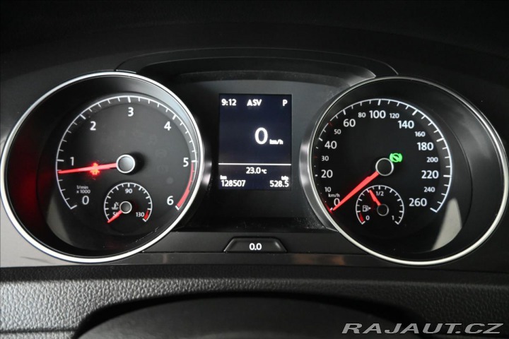Volkswagen Golf 2,0 TDi 110kW DSG NAVI Zá 2020