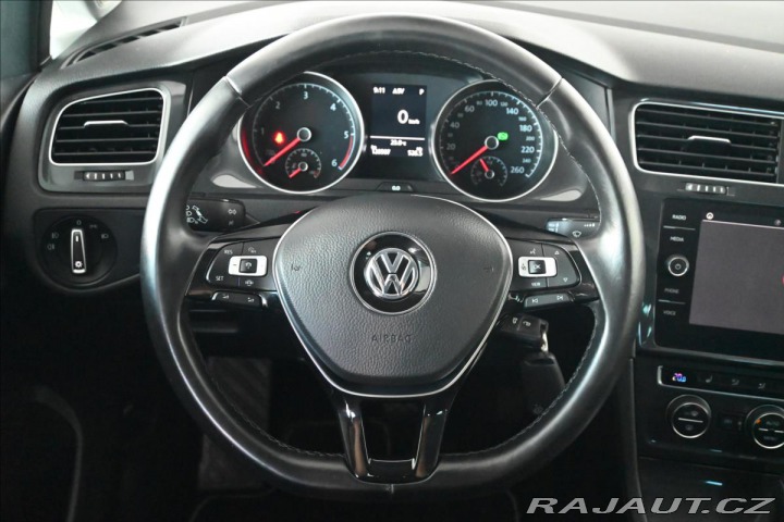 Volkswagen Golf 2,0 TDi 110kW DSG NAVI Zá 2020