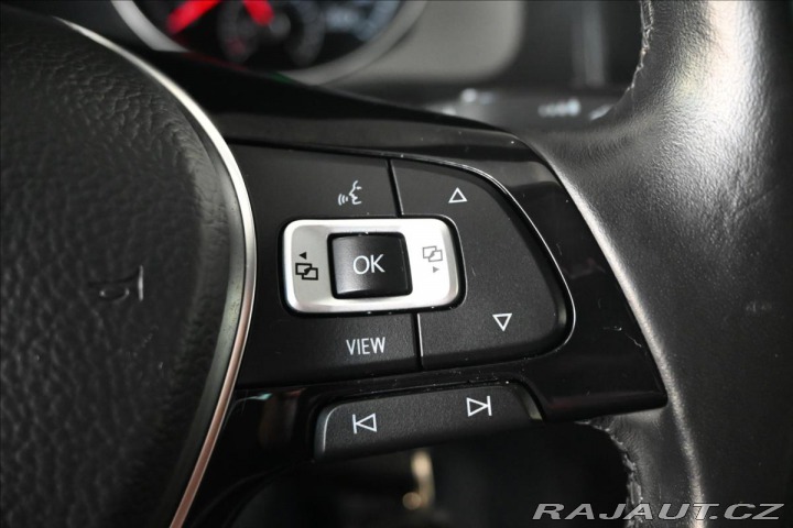 Volkswagen Golf 2,0 TDi 110kW DSG NAVI Zá 2020